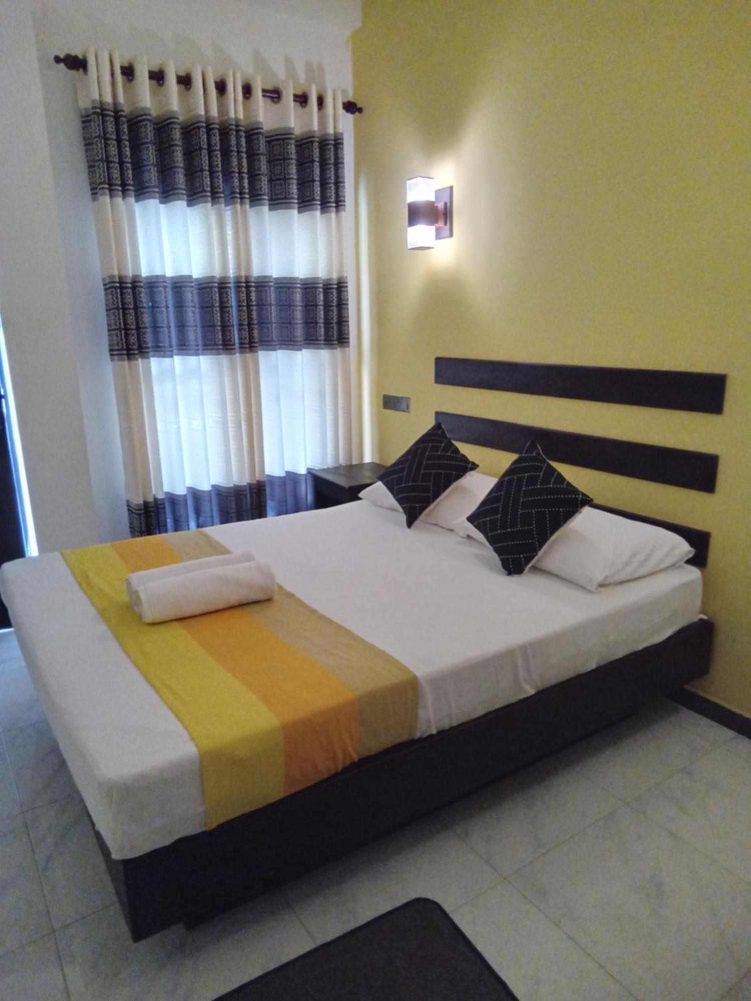 Amron Resort Sigiriya Room photo